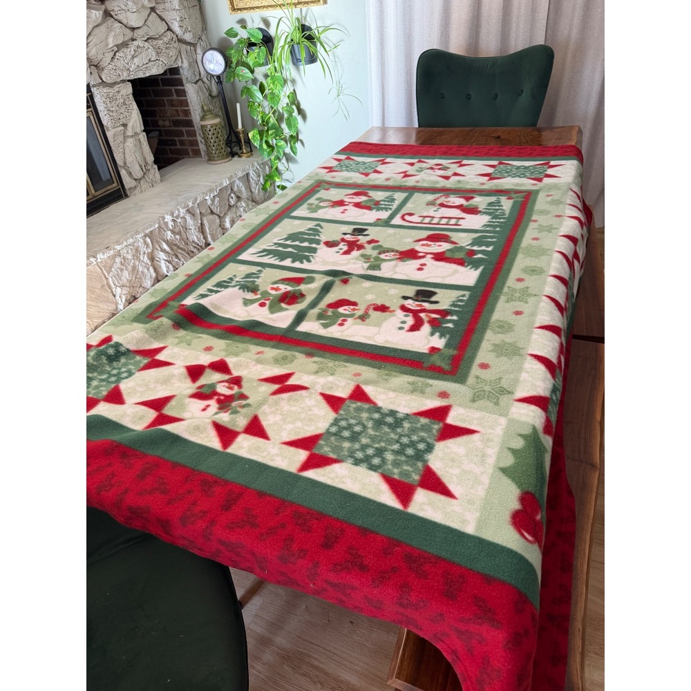 Christmas Snowman Fleece Throw Blanket Red Green Holiday Quilt Print 81x79